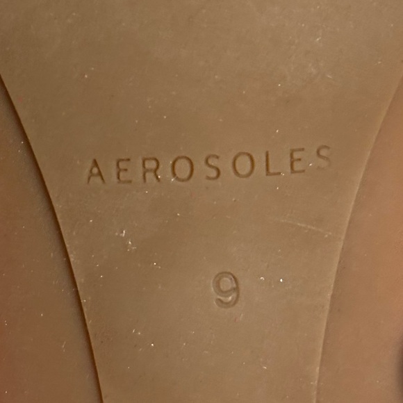 Aerosoles Evvie Red Suede Sandals Size 9 Slip On Leather Buckle Block Heel - Picture 4 of 7